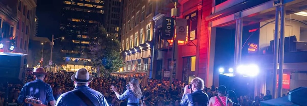 Downtown SF Partnership + Noise Pop Present
    Fridays on Front Street: Brat + Bratwurst Summer