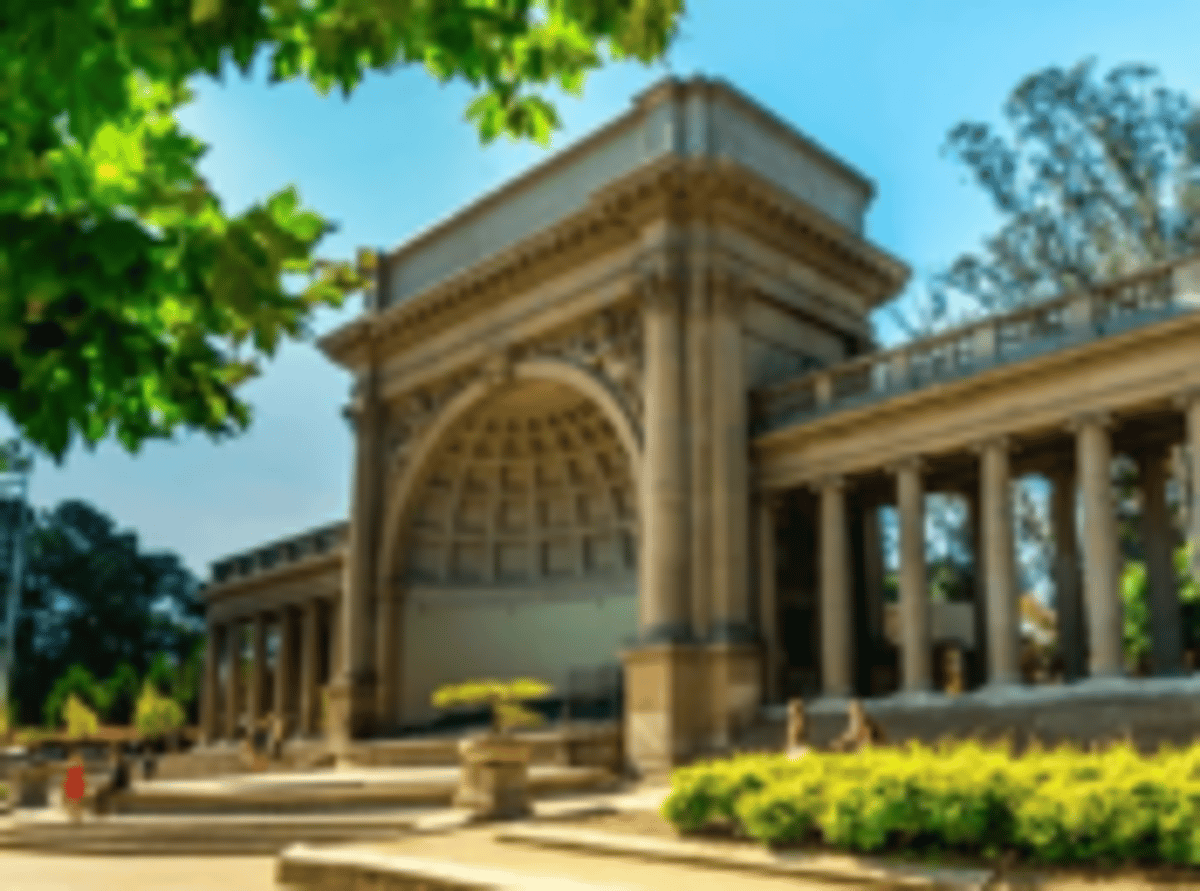 ‘Midweek Melodies’ Free Happy Hour Concert